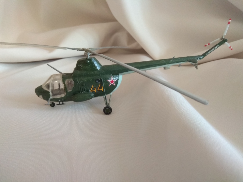 Модель вертолёта Ми-1